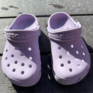 Classic Crocs in Lavender Purple size c9